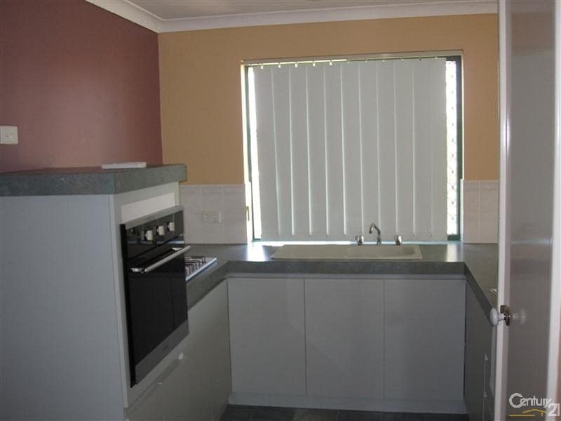 16/87-89 Fairview Drive, Waikiki - Thumbnail 2