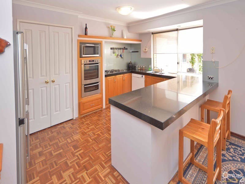 20/61 Rockingham Beach Road, Rockingham, WA, 6168, Warnbro - Thumbnail 4