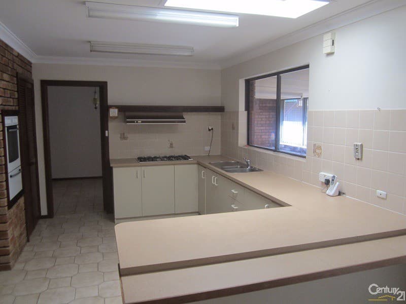 20/61 Rockingham Beach Road, Rockingham, WA, 6168, Cooloongup - Thumbnail 2