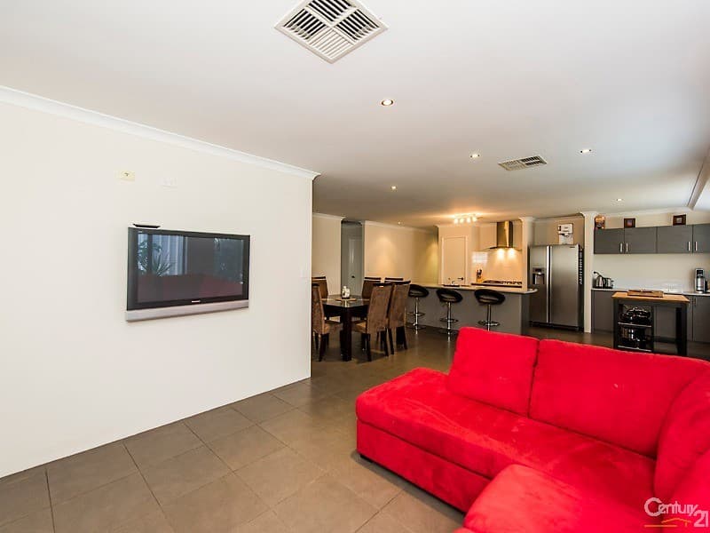 20/61 Rockingham Beach Road, Rockingham, WA, 6168, Secret Harbour - Thumbnail 4