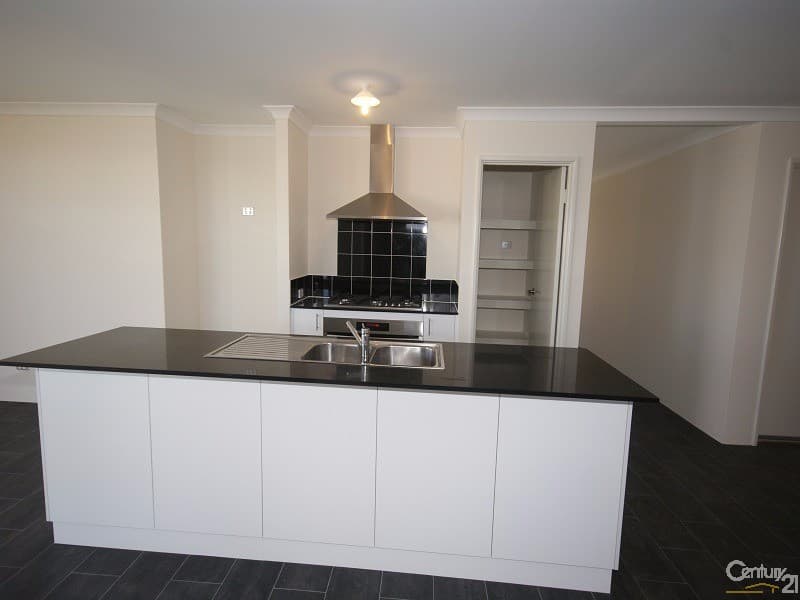 20/61 Rockingham Beach Road, Rockingham, WA, 6168, Baldivis - Thumbnail 2