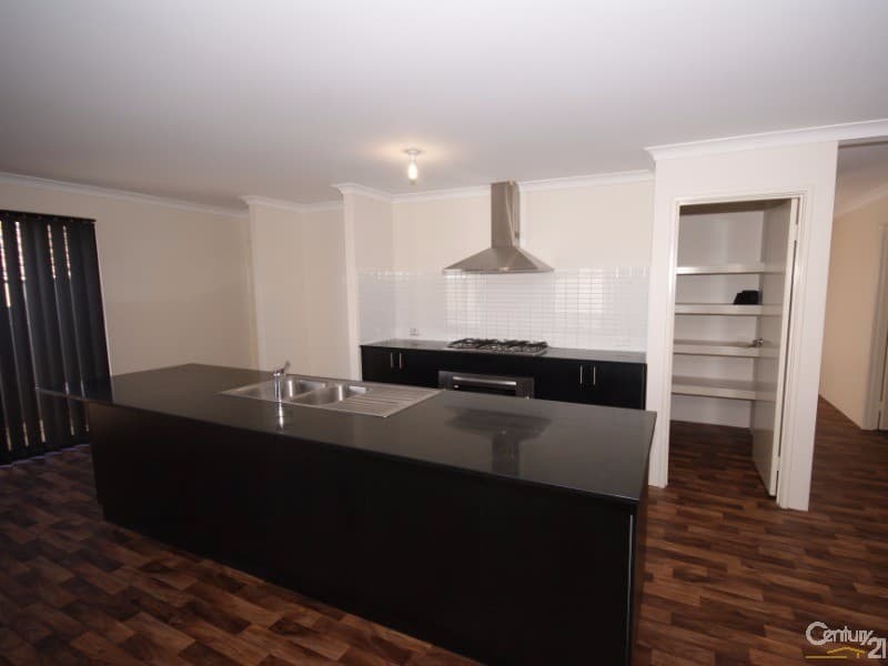 20/61 Rockingham Beach Road, Rockingham, WA, 6168, Wellard - Thumbnail 2