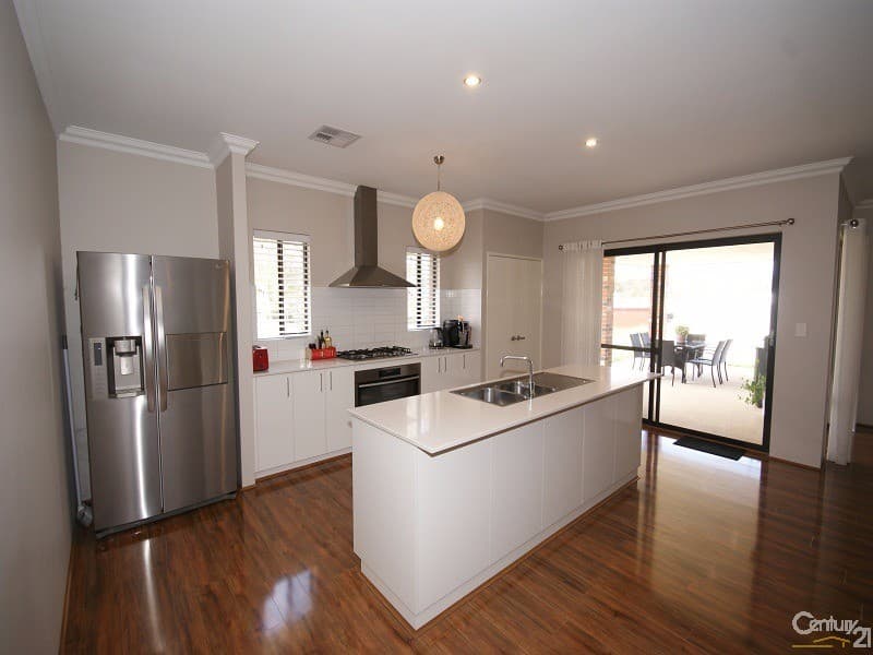 20/61 Rockingham Beach Road, Rockingham, WA, 6168, Coronet Bay - Thumbnail 3