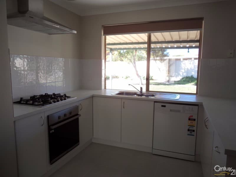 20/61 Rockingham Beach Road, Rockingham, WA, 6168, Warnbro - Thumbnail 4