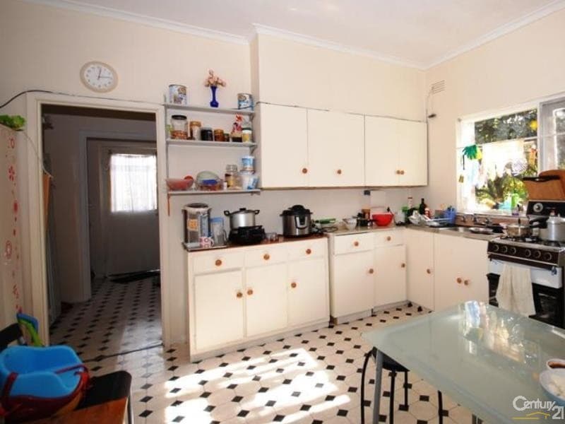 74 Great Ryrie Street, Heathmont, VIC, 3135, Heathmont - Thumbnail 3