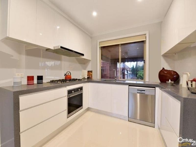 5/116 Eugaree Street, Southport, QLD, 4215, Southport - Thumbnail 4