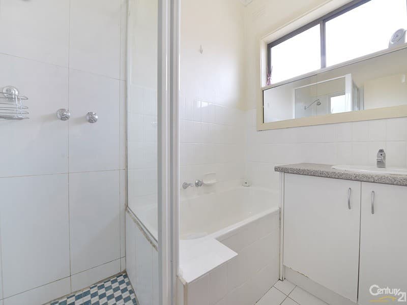 2/63 Carinish Road, Clayton, VIC, 3168, Clayton - Thumbnail 7