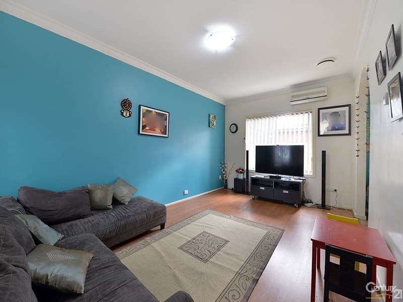 2/63 Carinish Road, Clayton, VIC, 3168, Clayton - Thumbnail 2