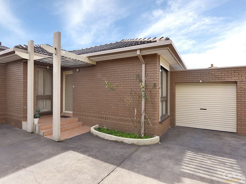 1/105 Locksley Road, Ivanhoe, Clayton - Image 1