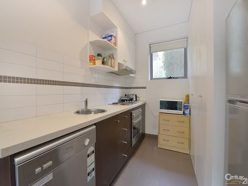 4/210 Normanby Road, Notting Hill, VIC, 3168, Notting Hill - Thumbnail 2