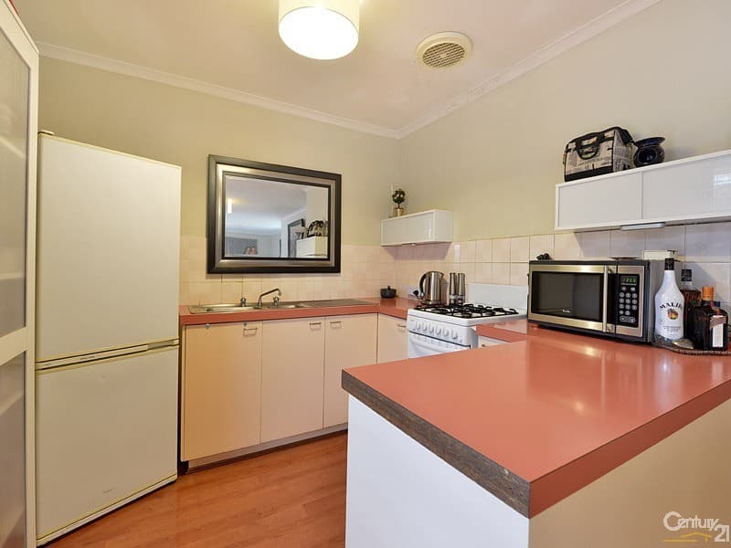2/6 Parsons Street, Clayton South, VIC, 3169, Clayton South - Thumbnail 4