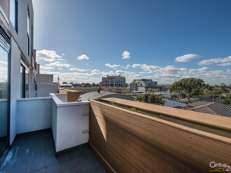 2/10 Barbet Place, Burleigh Waters, QLD, 4220, Burleigh Waters - Thumbnail 4