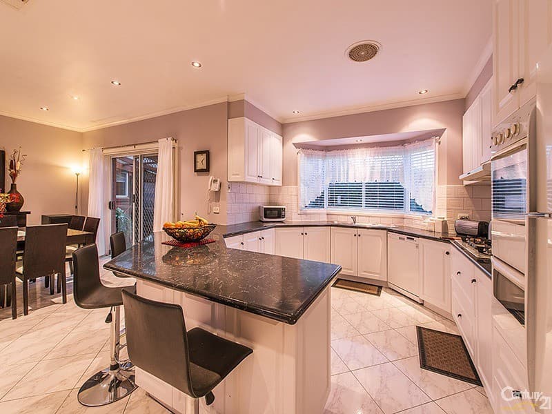 34 Reema Boulevard, Endeavour Hills, VIC, 3802, Endeavour Hills - Thumbnail 2