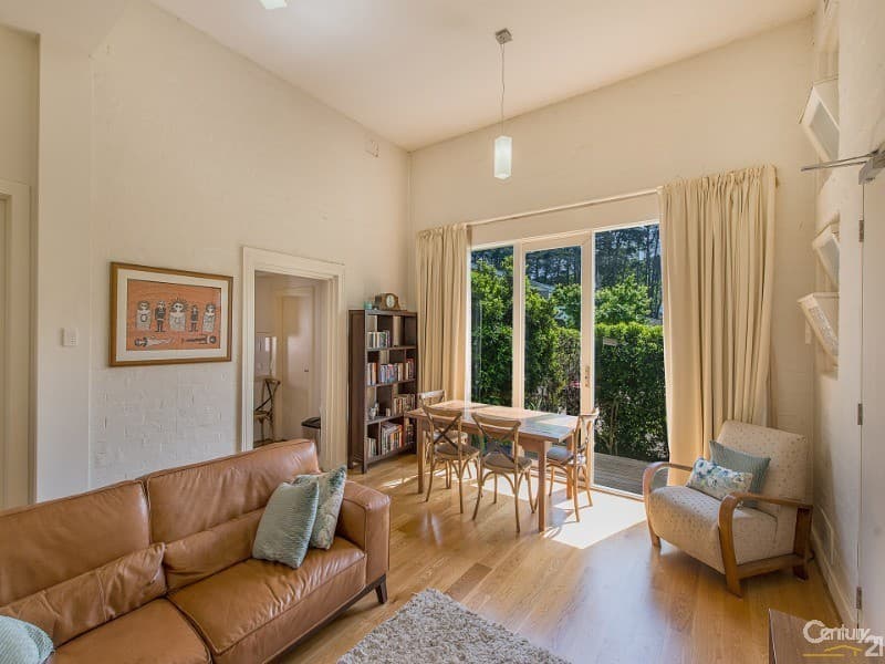 5/3 Evergreen Circuit, Cheltenham, VIC, 3192, Cheltenham - Thumbnail 2