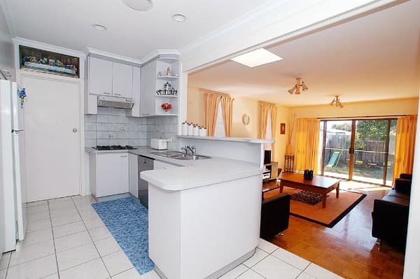 33 Axford Crescent, Oakleigh South, VIC, 3167, Oakleigh South - Thumbnail 2