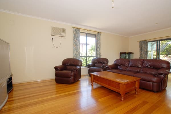 3 Pecan Court, Oakleigh South, VIC, 3167, Oakleigh South - Thumbnail 2