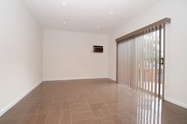 1 / 10 McMillan Street, Clayton South, VIC, 3169, Clayton South - Thumbnail 3