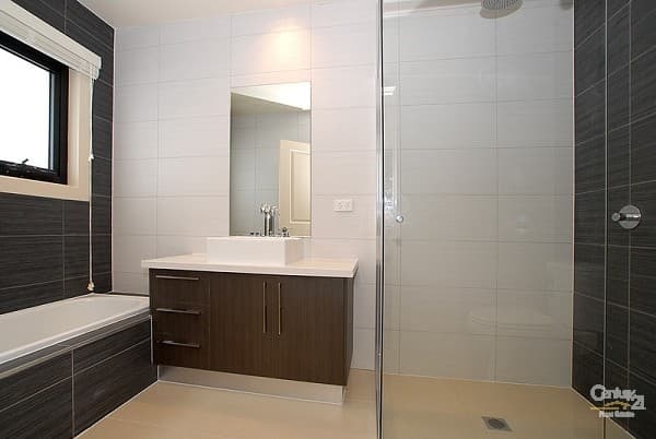 2/14 Prince Charles Street, Clayton, VIC, 3168, Clayton - Thumbnail 3