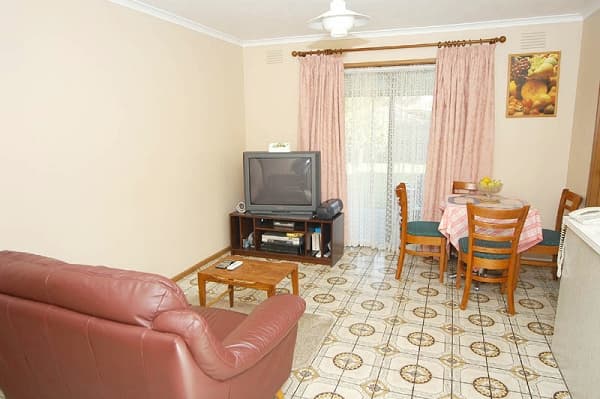 70 Glenelg Drive, Clayton South, VIC, 3169, Clayton South - Thumbnail 2