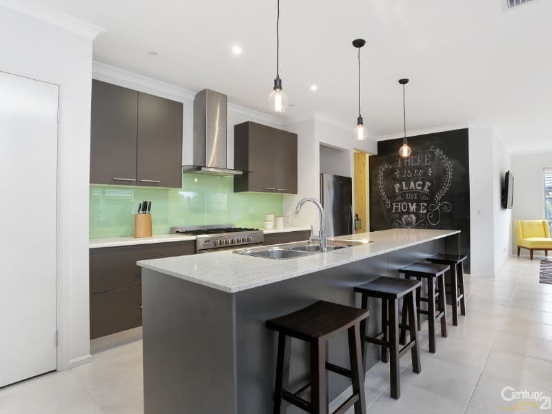 12 Lumina Ave, Cranbourne North, VIC, 3977, Cranbourne North - Thumbnail 2