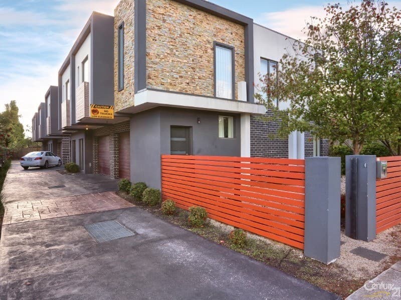 2/24 View Road, Springvale, VIC, 3171, Springvale - Image 1