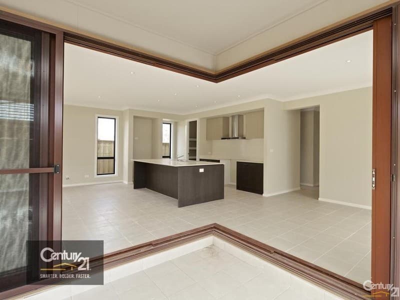 5 Cheval Street, Beaumont Hills, NSW, 2155, Beaumont Hills - Thumbnail 3