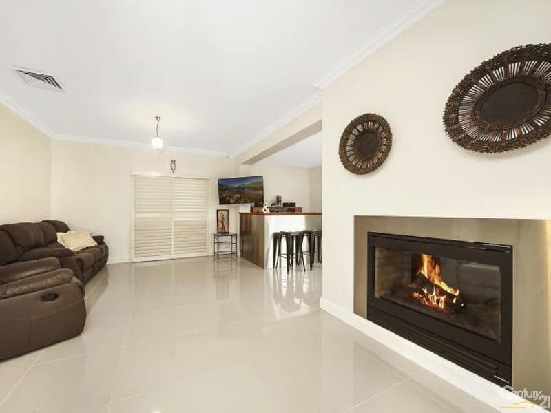 10 Drummond Road, Beaumont Hills, NSW, 2155, Beaumont Hills - Thumbnail 2