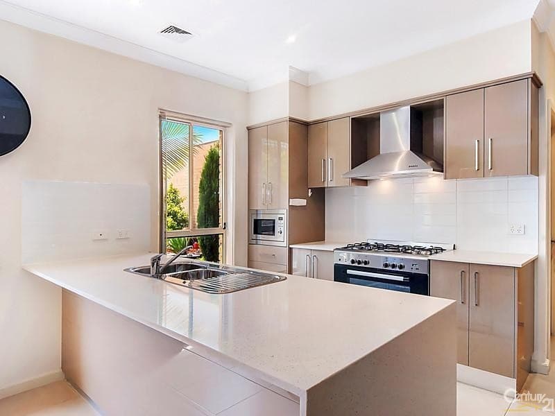 118 Stanhope Parkway, Stanhope Gardens, NSW, 2768, Stanhope Gardens - Thumbnail 3