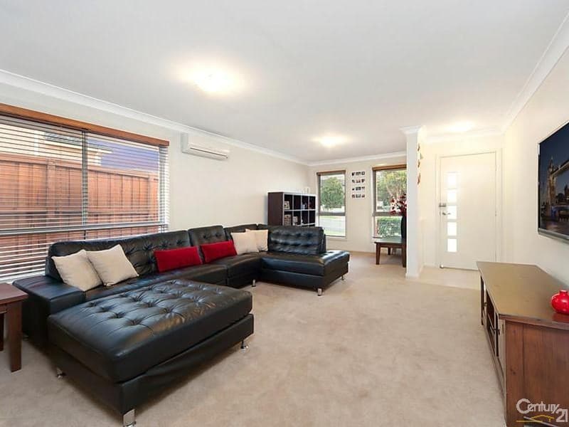 4 Salford Street, Stanhope Gardens, NSW, 2768, Stanhope Gardens - Thumbnail 2
