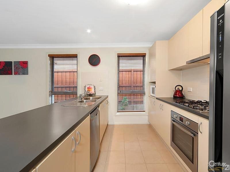 4 Salford Street, Stanhope Gardens, NSW, 2768, Stanhope Gardens - Thumbnail 3