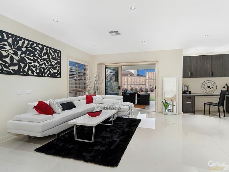 6 Fontenay Court, Petrie, QLD, 4502, Petrie - Thumbnail 2
