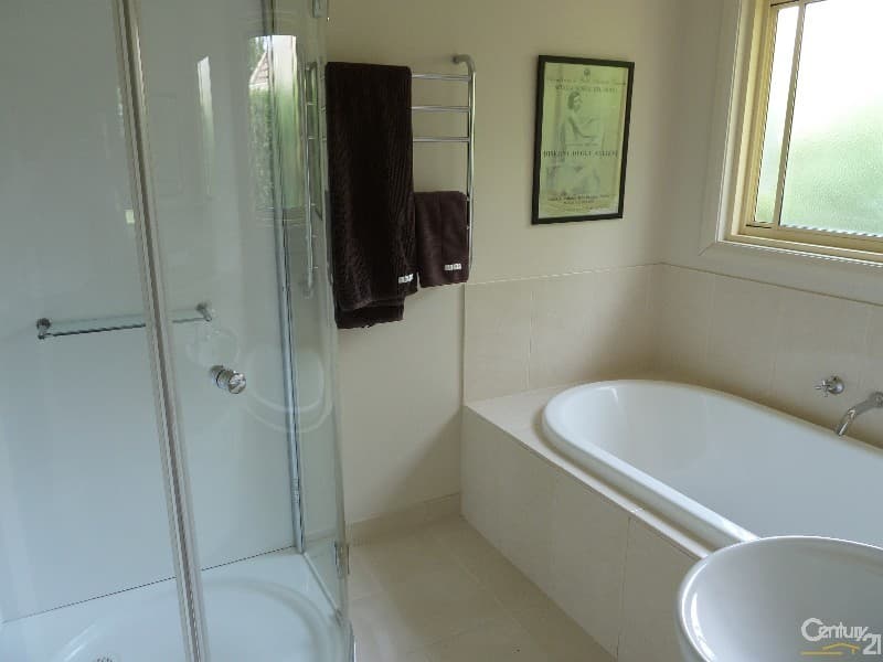 115 Hovell Street, Echuca, VIC, 3564, Echuca - Thumbnail 5