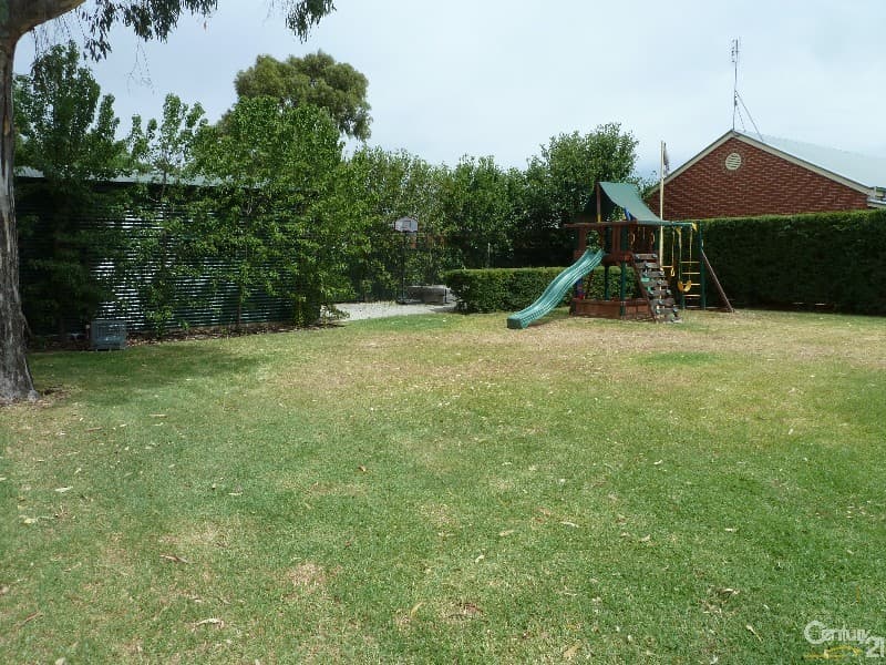 115 Hovell Street, Echuca, VIC, 3564, Echuca - Thumbnail 8