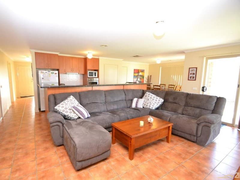 2 Amy Place, Echuca, VIC, 3564, Echuca - Thumbnail 2