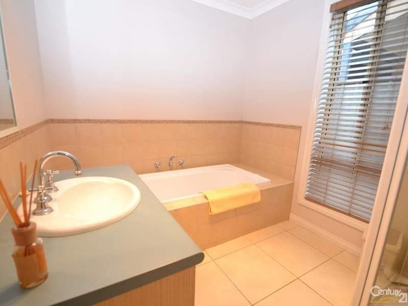 5 Victoria Place, Echuca, VIC, 3564, Echuca - Thumbnail 8