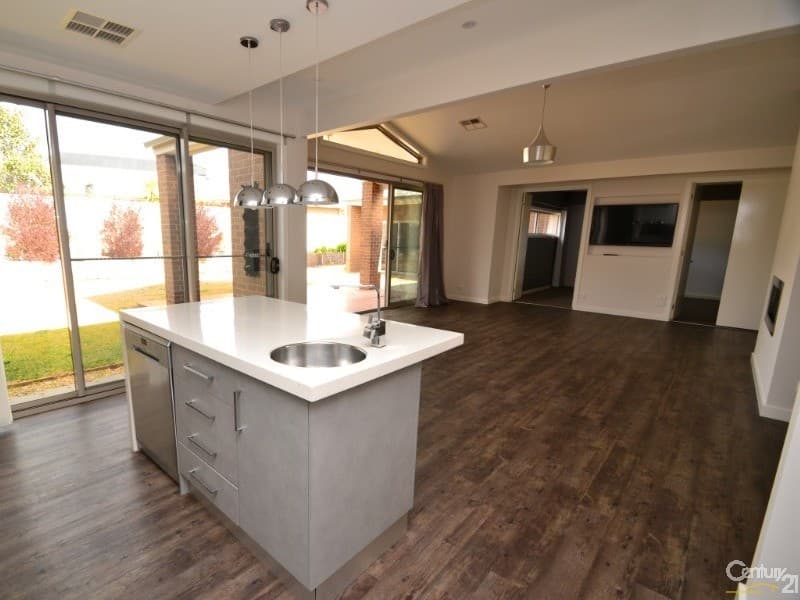 8 Forfar Drive, Moama, NSW, 2731, Moama - Thumbnail 2