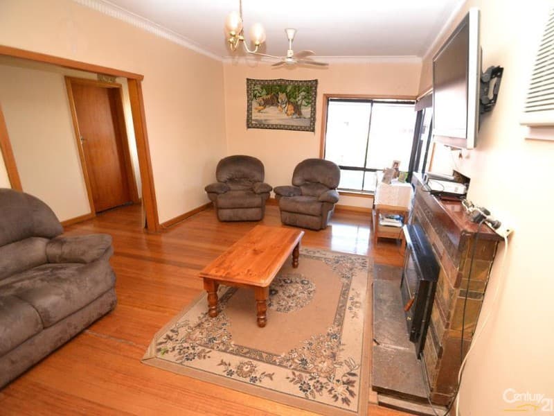 37 Fleming Street, Echuca, VIC, 3564, Echuca - Thumbnail 4