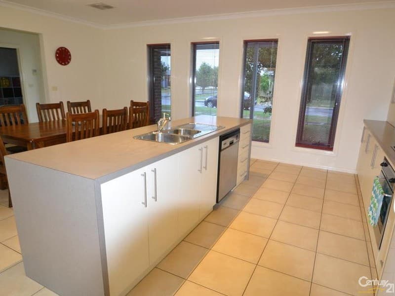 38 Jamieson Drive, Echuca, VIC, 3564, Echuca - Thumbnail 3