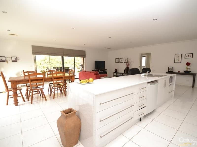 4 Kinross Court, Moama, NSW, 2731, Moama - Thumbnail 3