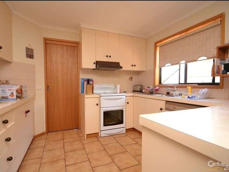5 Edwards Court, Echuca, VIC, 3564, Echuca - Thumbnail 3