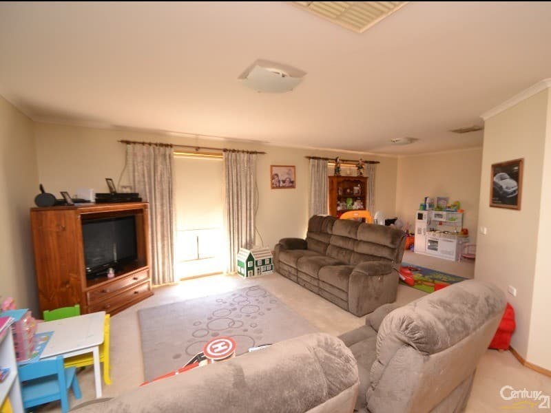 5 Edwards Court, Echuca, VIC, 3564, Echuca - Thumbnail 2