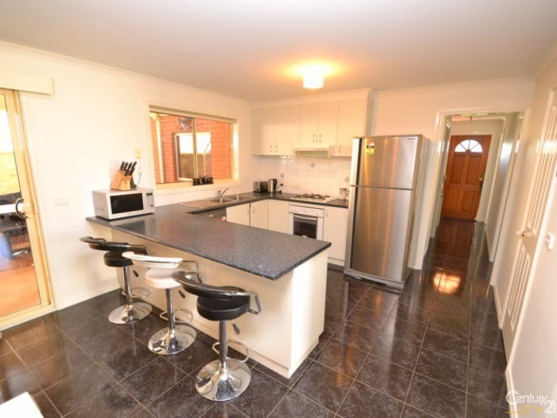 2 Roberts Court, Echuca, VIC, 3564, Echuca - Thumbnail 3