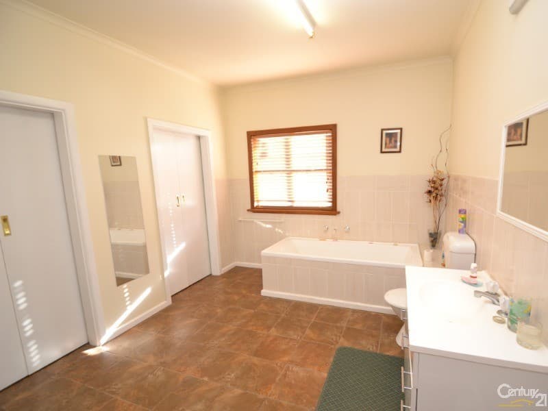 35 Sanctuary Road, Echuca, VIC, 3564, Echuca - Thumbnail 3