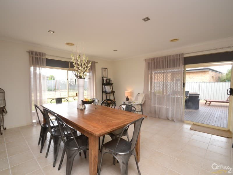 4 Coulson Place, Echuca, VIC, 3564, Echuca - Thumbnail 4