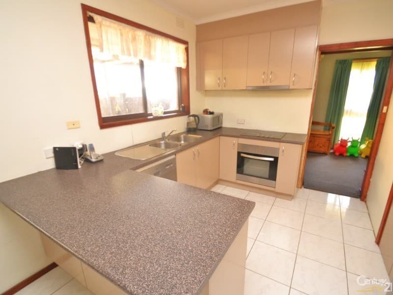 38 Crossen Street, Echuca, VIC, 3564, Echuca - Thumbnail 3