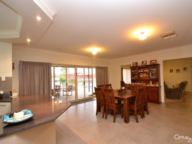 11 Village Court, Echuca, VIC, 3564, Echuca - Thumbnail 2
