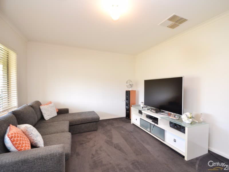 6 Martin Street, Moama, NSW, 2731, Moama - Thumbnail 2