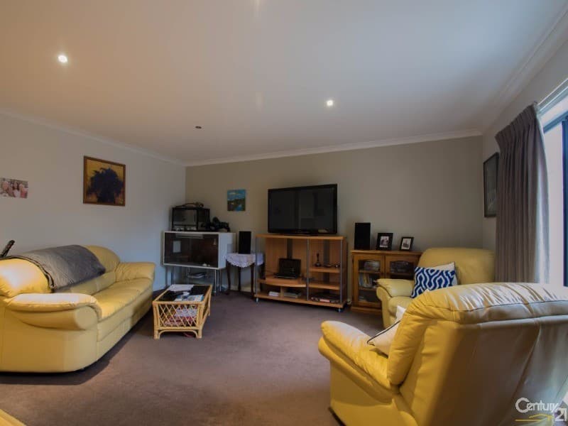 49 Mitchell Street, Echuca, VIC, 3564, Echuca - Thumbnail 3