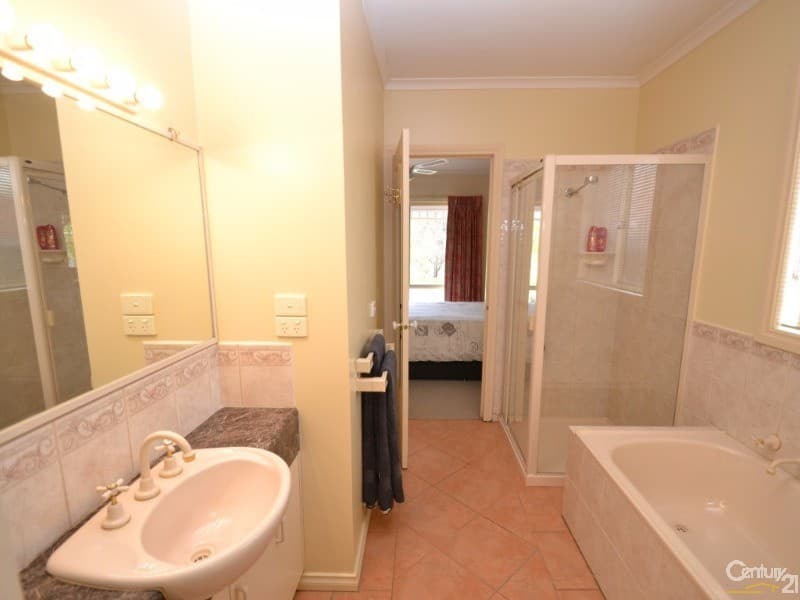 2/90 Haverfield Street, Echuca, VIC, 3564, Echuca - Thumbnail 5