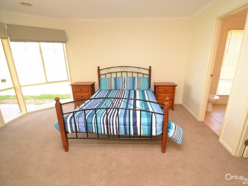 73 Woodlands Circuit, Echuca, VIC, 3564, Echuca - Thumbnail 5
